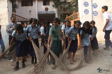Lakshmi Manchu Joins Swachh Bharath Campaign in Film Nagar